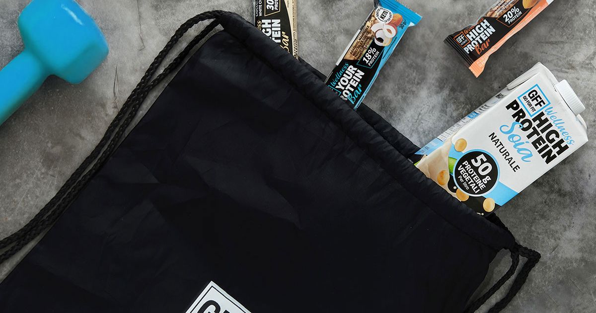 Box di Prodotti GFF con sacca sportiva, barrette proteiche e bevanda di soia proteica